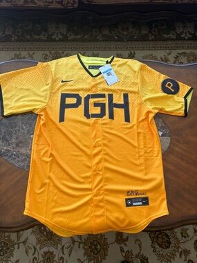 Pittsburgh Pirates Hall of Famer Willie Stargell Gold City Connect Jersey